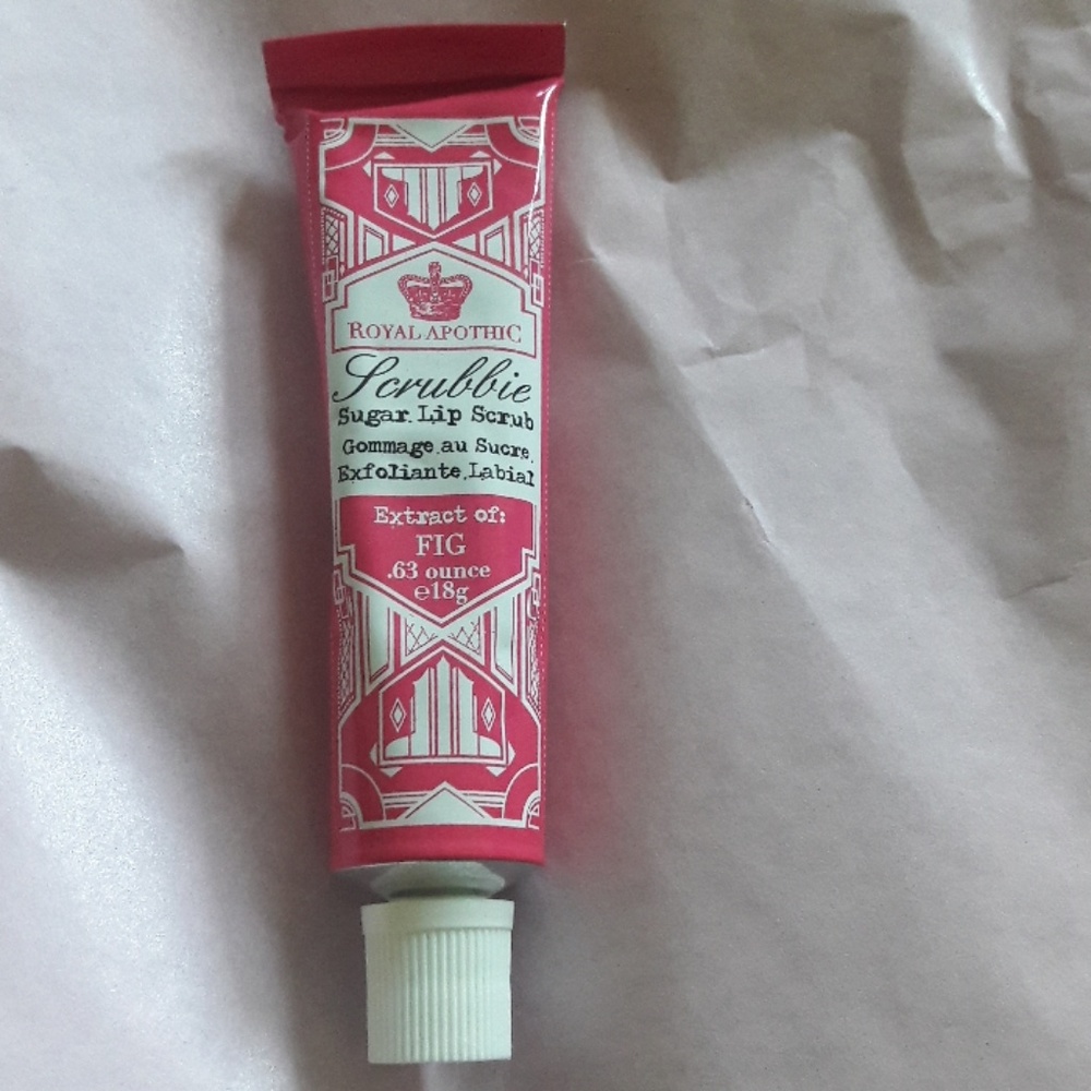 Lip scrub